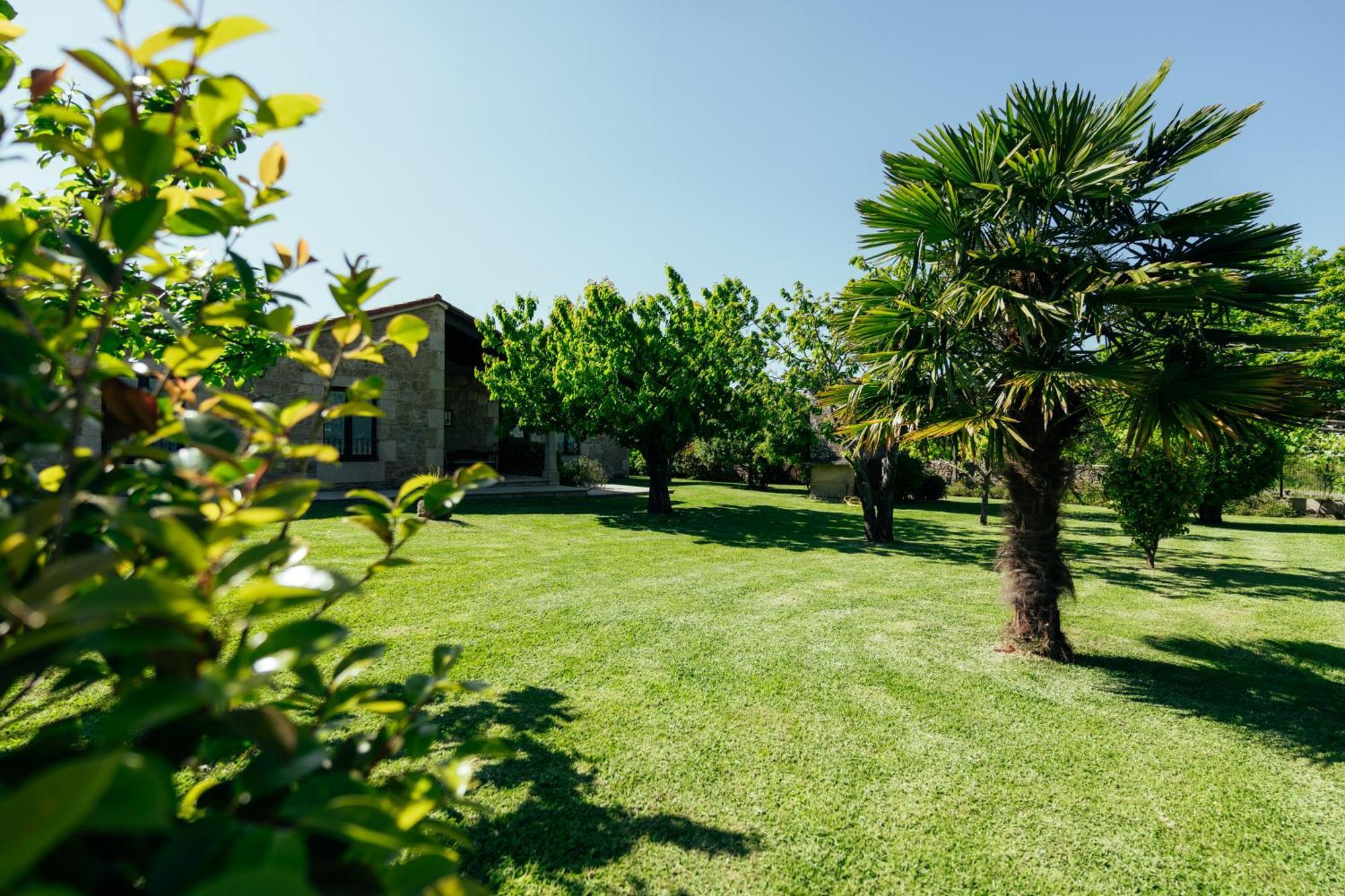 Os Miguelinos Guest House Catoira Exterior photo